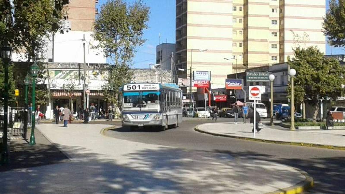 Martes Con Cielo Despejado Y Una M Xima De Grados