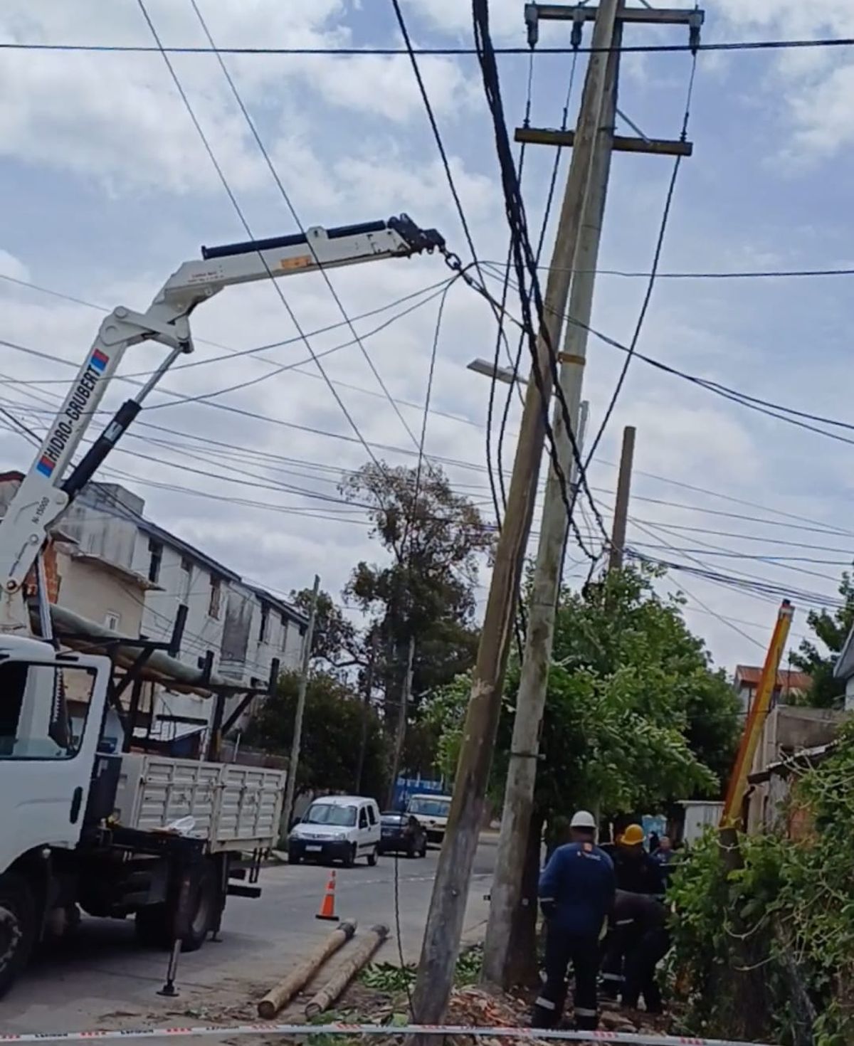 Miles De Usuarios Sin Luz En La Regi N Van Tres D As Sin Servicio