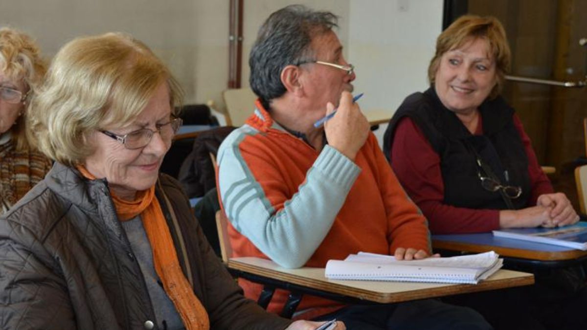 La Universidad de Lomas dará cursos gratuitos para adultos mayores los