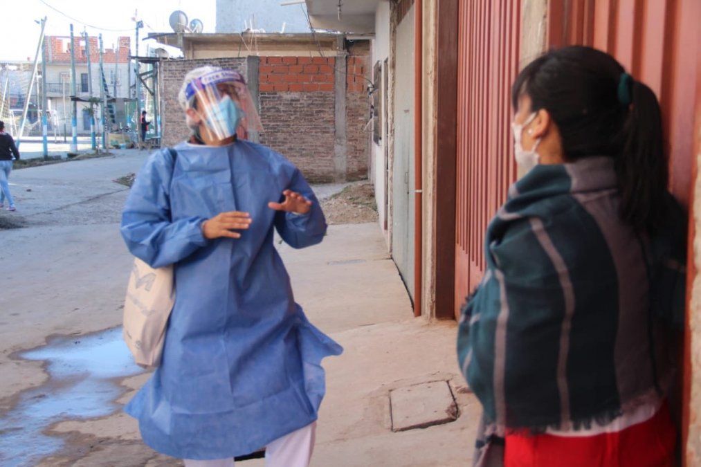 Testeos de coronavirus casa por casa en Lomas de Zamora.