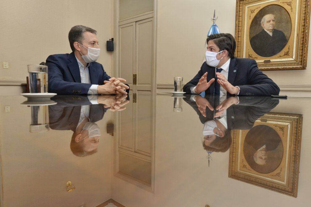 Nicol&aacute;s Trota recibi&oacute; al intendente Fernando Gray en el Ministerio de Educaci&oacute;n.