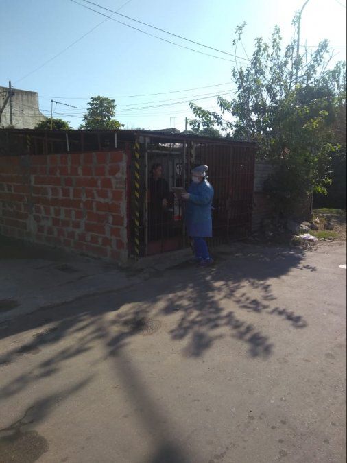 Mientras tanto, el Municipio de Lan&uacute;s contin&uacute;a con los operativos casa por casa&nbsp;