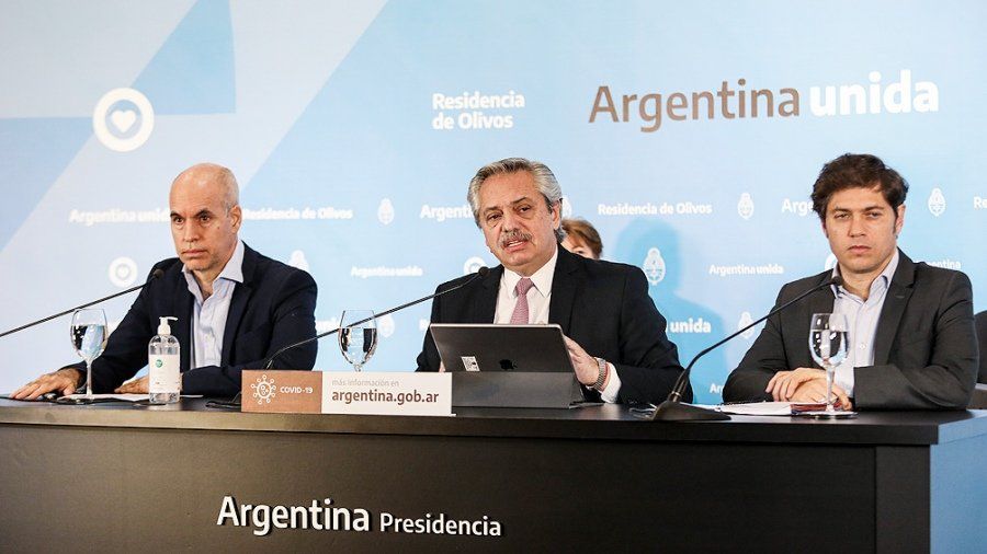 El gobernador de la provincia de Buenos Aires acompa&ntilde;&oacute; al presidente y al jefe de Gabinete porte&ntilde;o en el anuncio