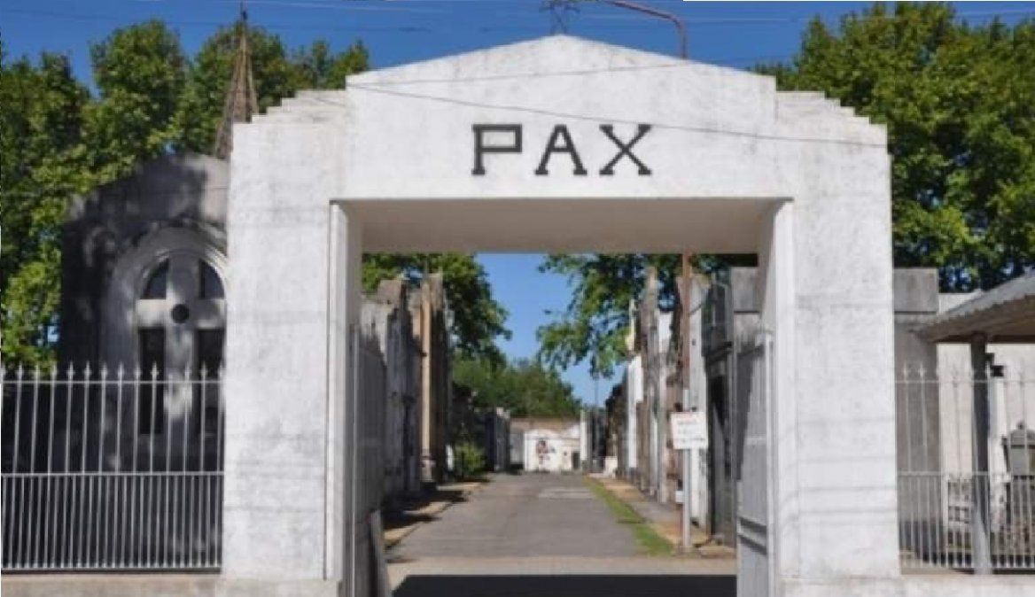 La sepultura est&aacute; ubicada en el cementerio hist&oacute;rico de San Vicente.