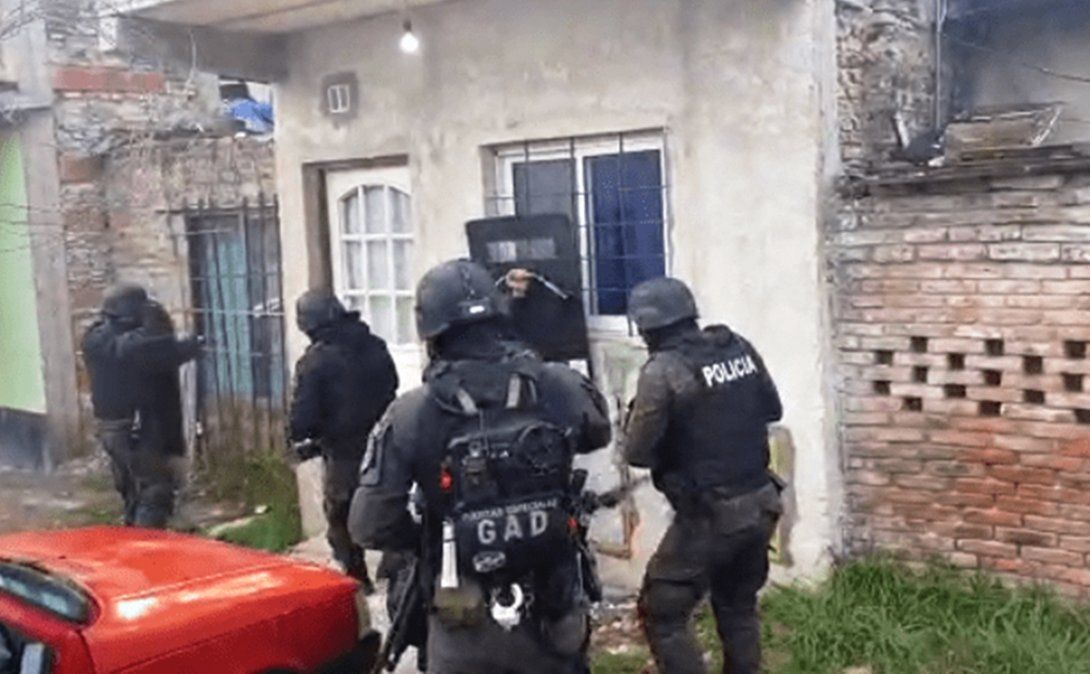 Así empezaba el allanamiento en la vivienda de Villa Albertina, en Lomas de Zamora.