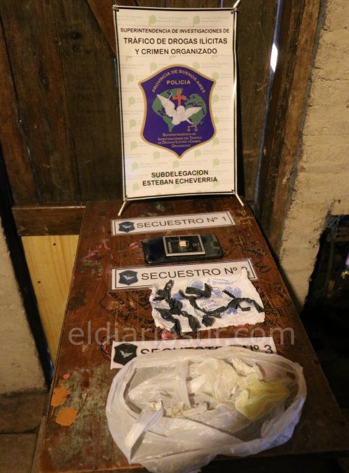 Narcomenudeo. Parte de lo secuestrado durante el procedimiento en Monte Grande.