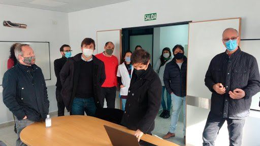 Axel Kicillof recorri&oacute; algunas universidades que colaborar&aacute;n con la detecci&oacute;n de casos de Covid-19