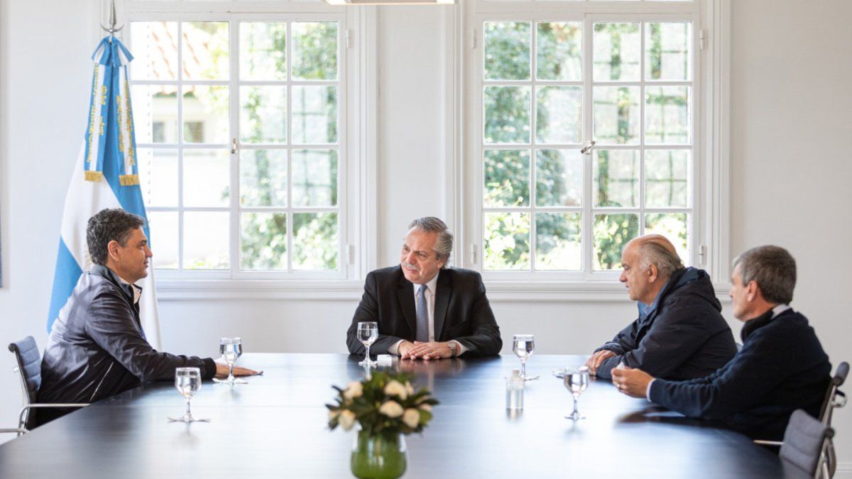 El intendente de Lan&uacute;s se reuni&oacute; ayer con el presidente para pedir una salida ordenada de la cuarentena