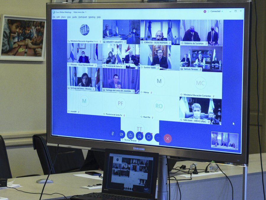 El ministro de Educaci&oacute;n realiz&oacute; una videoconferencia con los gobernadores para planificar la vuelta a clases&nbsp;