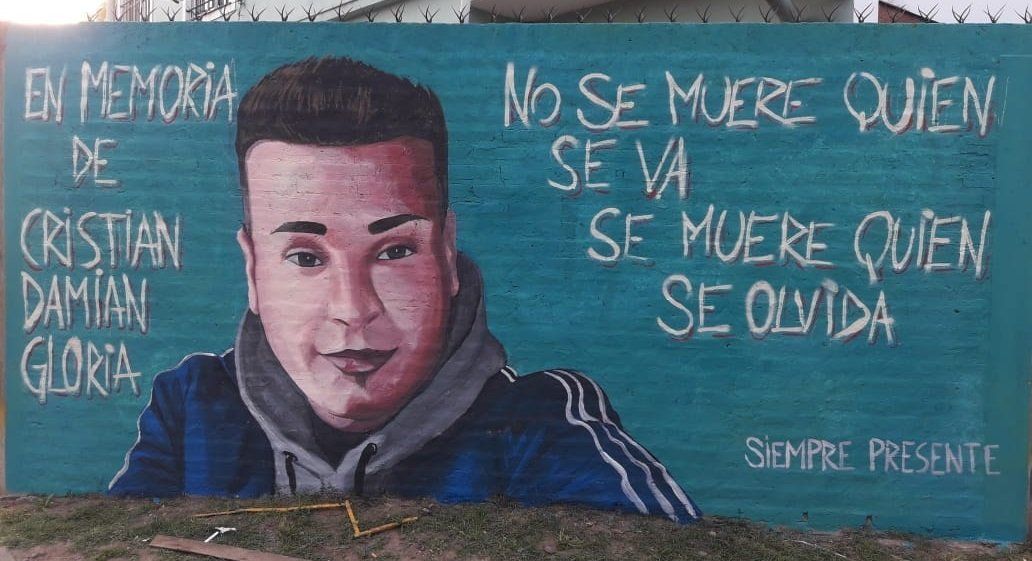 Un mural recuerda a Dami&aacute;n Gloria en el barrio Almafuerte de Glew.