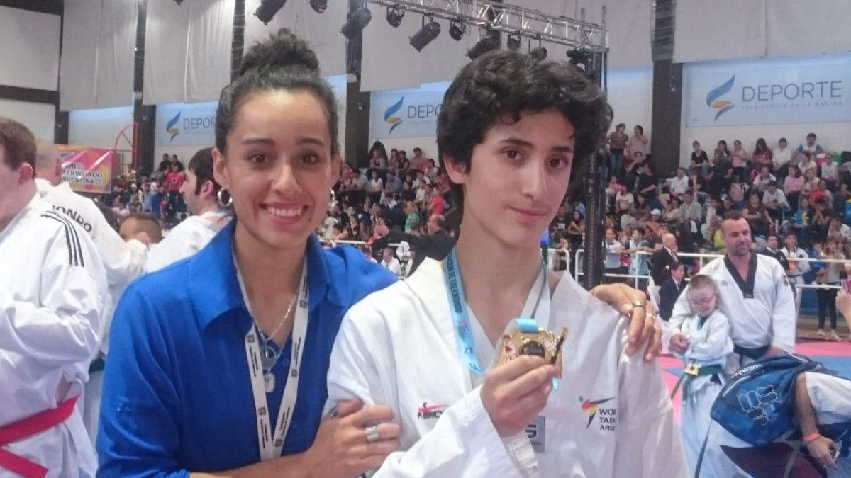 Onan junto a su entrenadora.