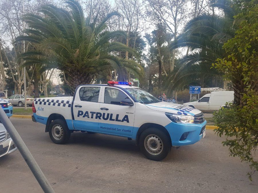 Las cuatro camionetas fueron adquiridas con fondos propios del Municipio de San Vicente.