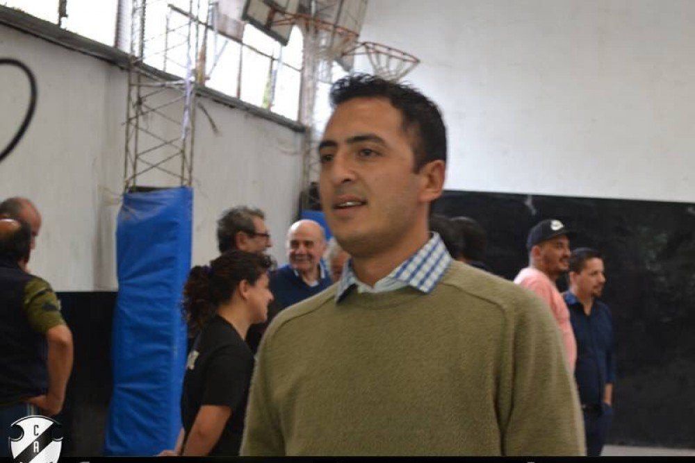 &nbsp;Javier G&oacute;mez, presidente del club Claypole. Foto: Prensa oficial Club Claypole.