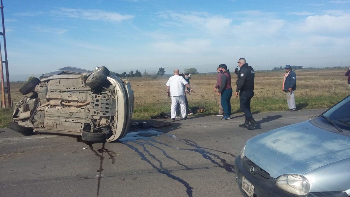 El grave vuelco ocurrido sobre la ruta 6 entre San Vicente y Alejandro Korn.
