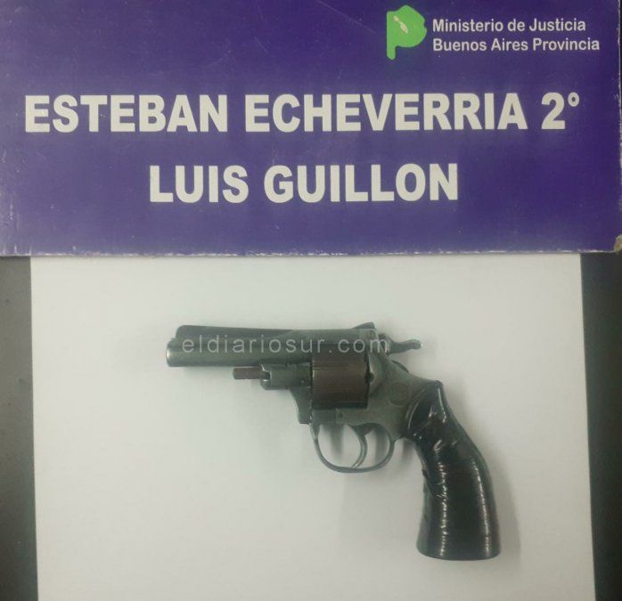 Armados. Robaron en Monte Grande con un arma calibre 22.