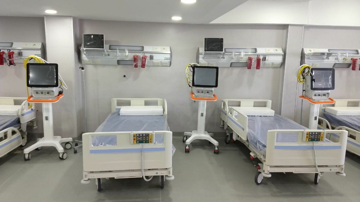 Camas del nuevo hospital de IOMA en Temperley.