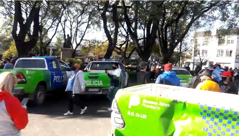 La protesta de la Policía en Adrogué: una inédita medida de fuerza.