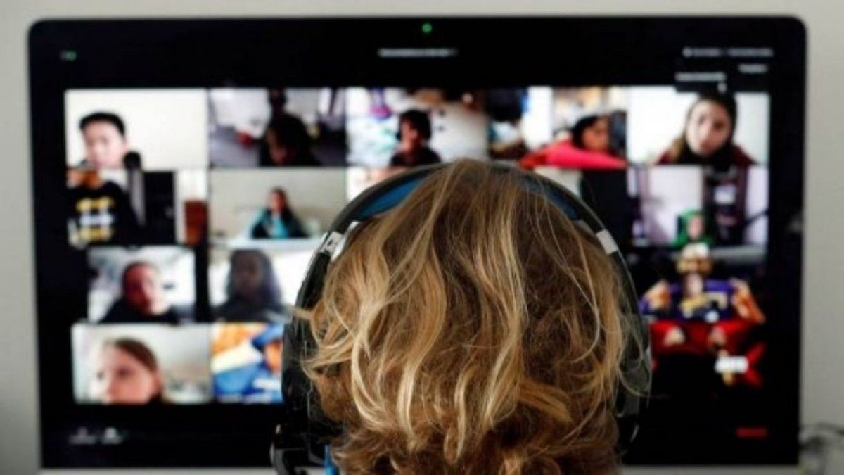 Durante la pandemia, los&nbsp;docentes de todo el pa&iacute;s debieron adaptarse a dar clases de manera virtual.
