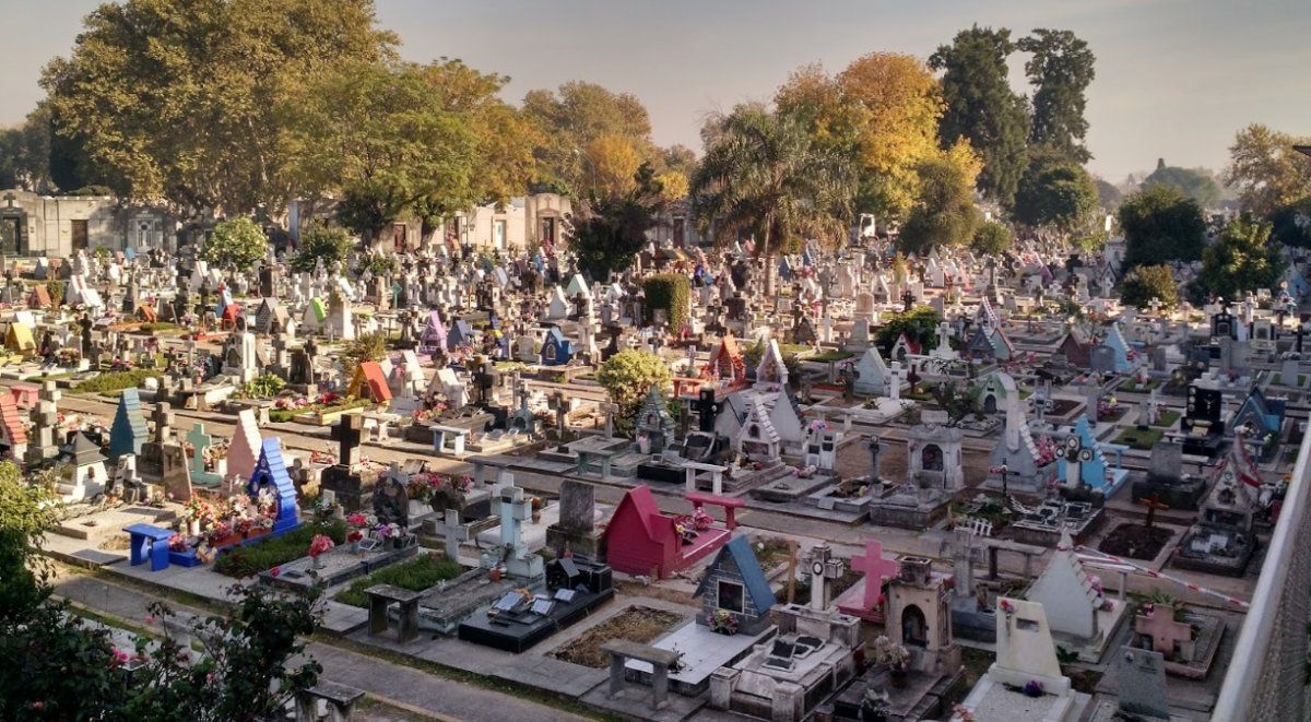Autorizaron las visitas al Cementerio Municipal de Lomas de Zamora.