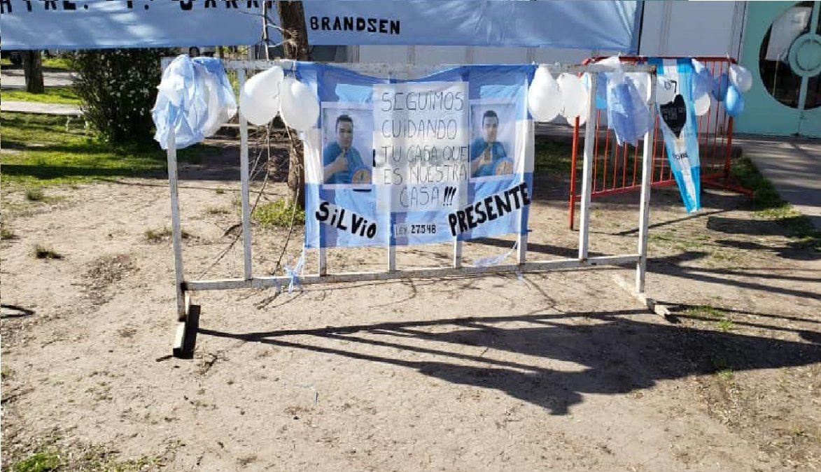 El recuerdo de Silvio Cufre por los enfermeros de San Vicente.