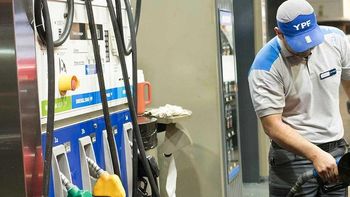 Suba parcial de impuestos a los combustibles: podría aumentar la nafta