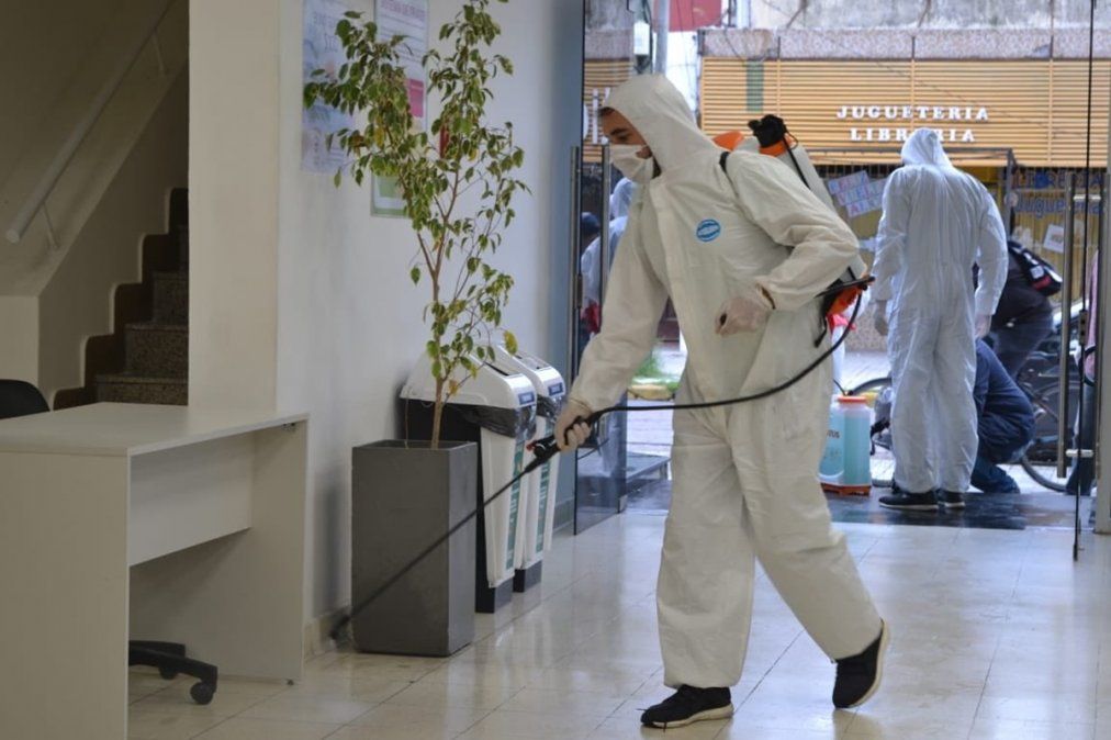 Suben los contagios de coronavirus en Lomas de Zamora.