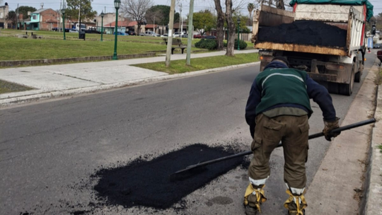 Luis Guillón: avanzan las obras de bacheo