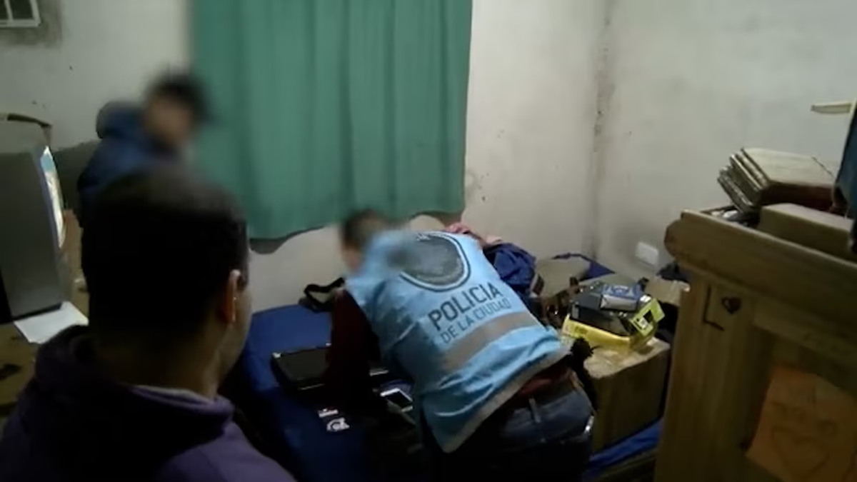 Los allanamientos tuvieron lugar en Lanús y Florencio Varela.