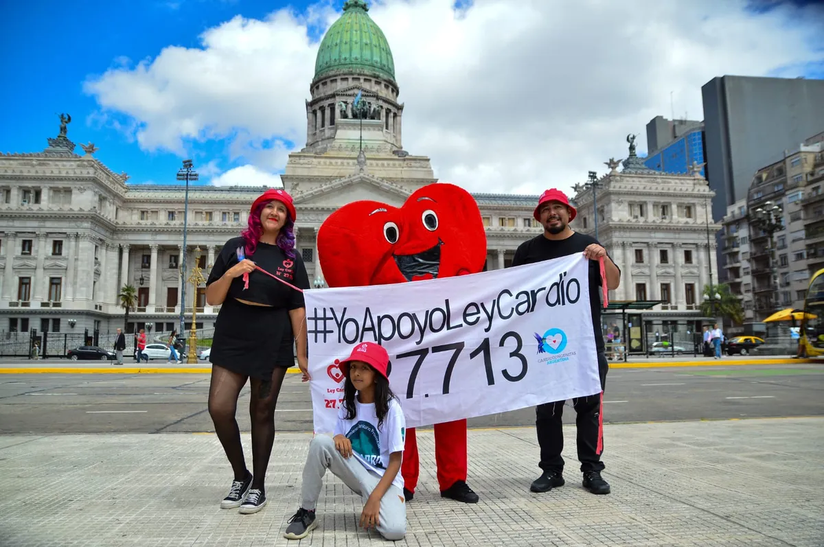 Natalia Miranda León y Karina Nieto, madres de pacientes del Hospital Garrahan expusieron la preocupación de las familias por el ajuste en salud pediátrica. Natalia Miranda León y Karina Nieto, madres de pacientes del Hospital Garrahan expusieron la preocupación de las familias por el ajuste en salud pediátrica.