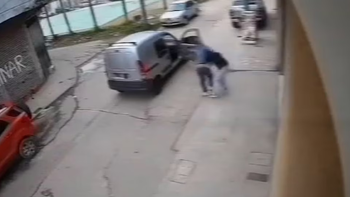 Lomas: intentaron robarle a una mujer, forcejeó con el delincuente y logró escapar