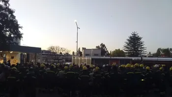 Tenaris, del Grupo Techint, despidió a 150 empleados en planta de Valentín Alsina