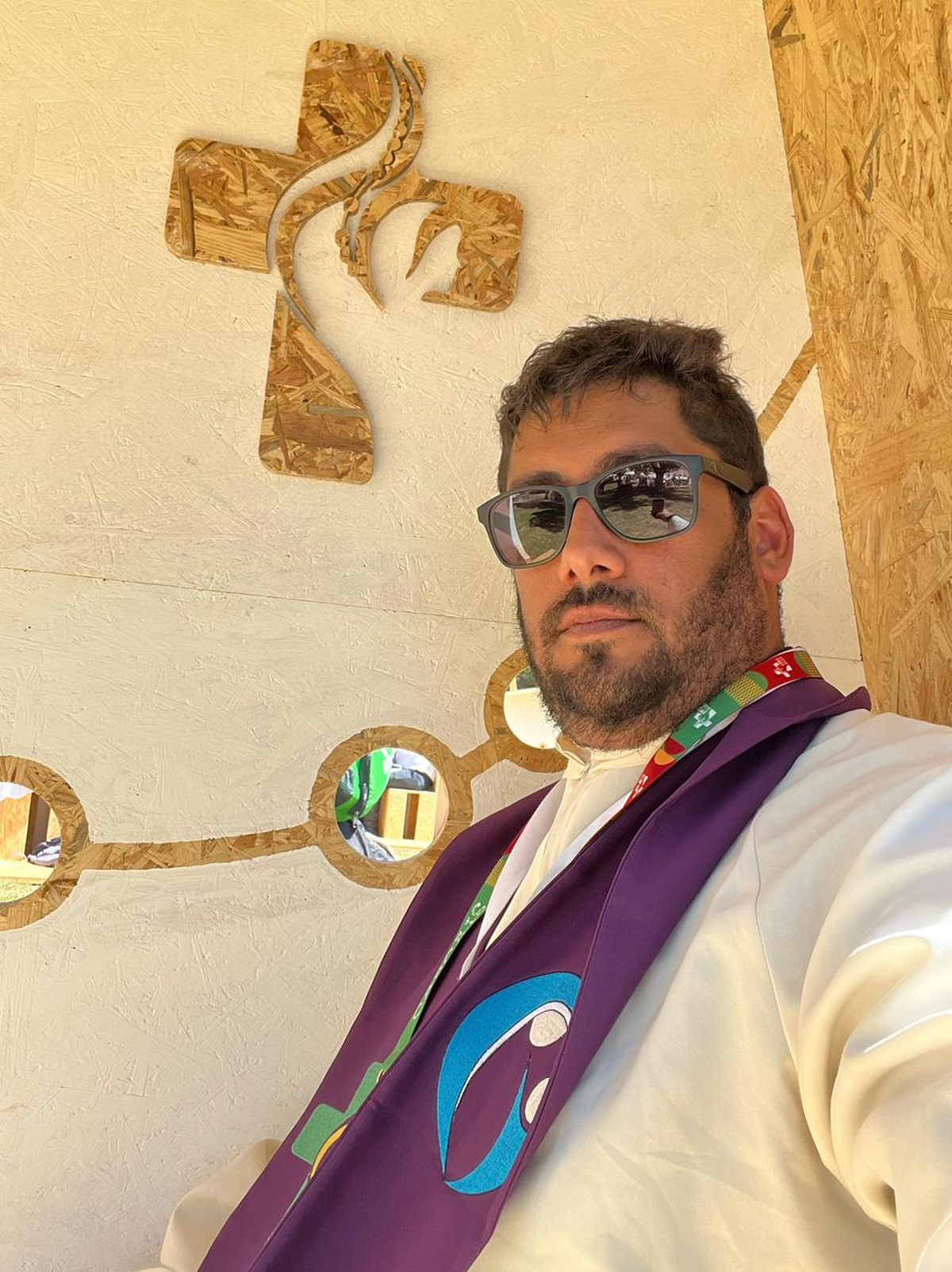 Pablo Olivares tiene 36 años y es el nuevo vicario parroquial de Luis Guillón.