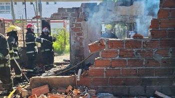 Incendio de vivienda en Monte Grande: las pérdidas fueron totales