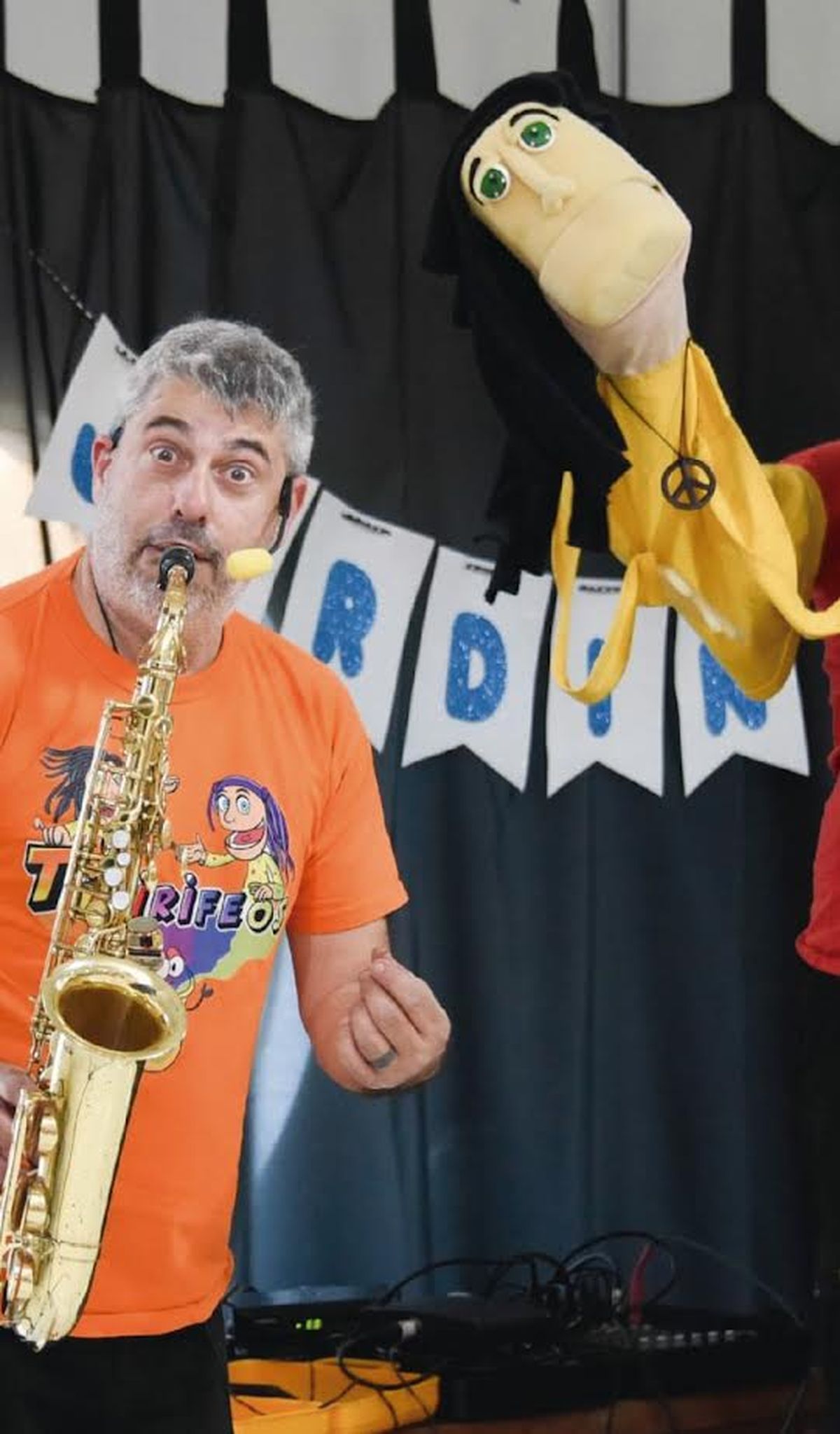 El dúo “Los Titirifeos” en una de sus últimas presentaciones.