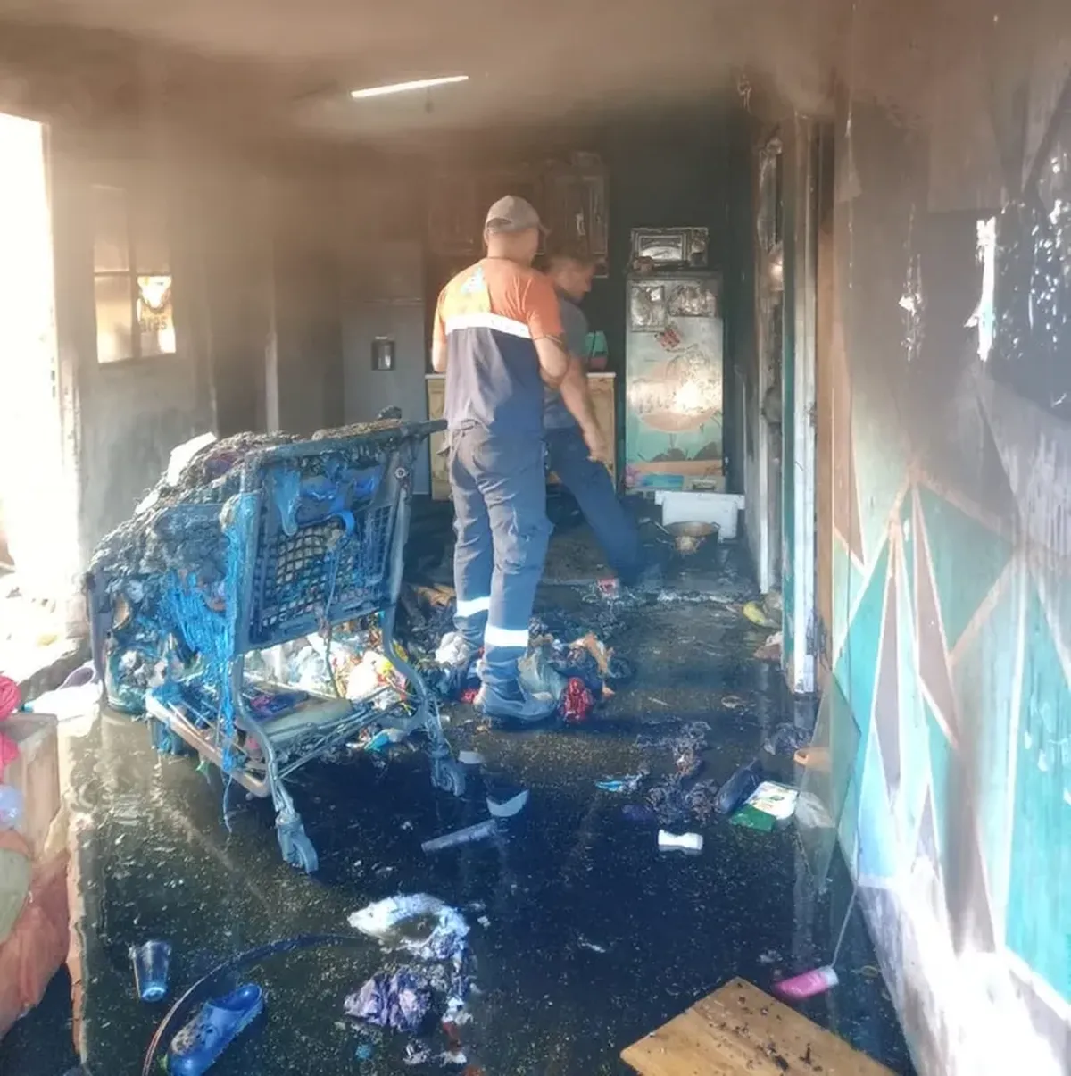 Así quedó la vivienda tras el incendio ocurrido en Virgen de Itatí al 100, en la localidad de Villa Centenario.