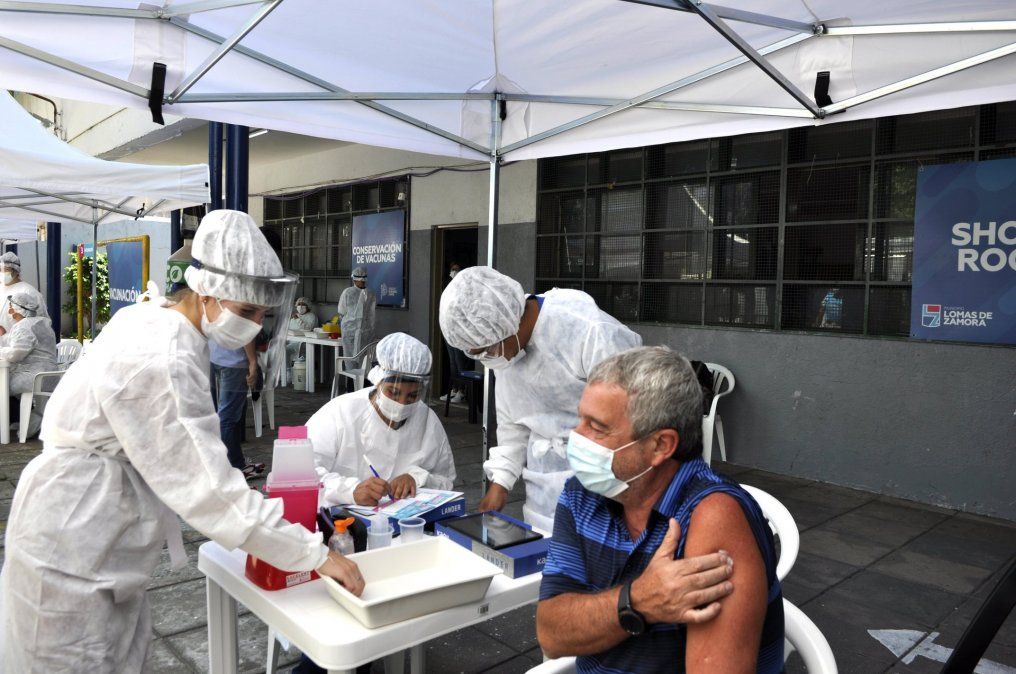 Vacunación contra el coronavirus en Lomas de Zamora.