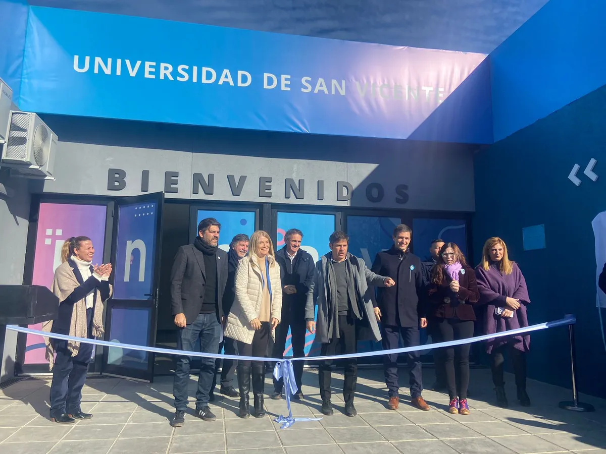 La inauguración de la Universidad de San Vicente durante la mañana de este lunes.