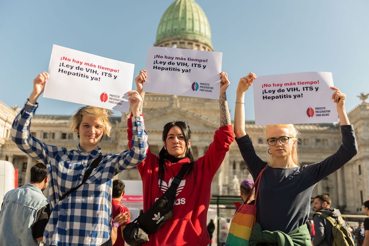Organizaciones alertan por la criminalización y el estigma a personas con VIH tras un caso judicial