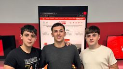 Alumnos de Turdera entregaron juguetes con plata de su fiesta de egresados: Mejor hacer felices a los nenes