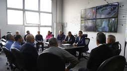 camaras en los colectivos: fernando gray recibio al ministro de transporte y a la uta