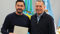 Invertí en Esteban Echeverría: Gray entregó el decreto de promoción industrial a empresa Compra Rápido