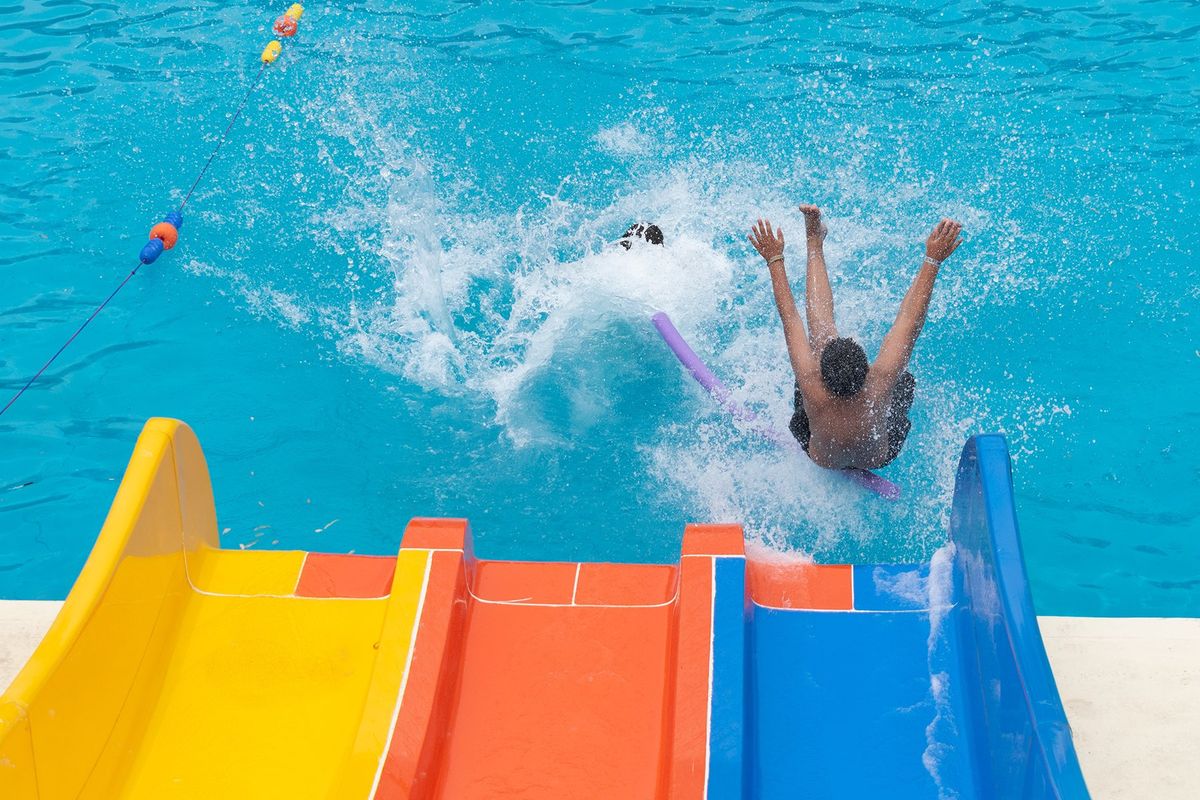 Pileta del Parque Albertina de Lomas de Zamora.