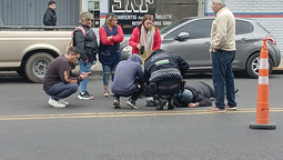 choque entre dos motos en monte grande: un hospitalizado