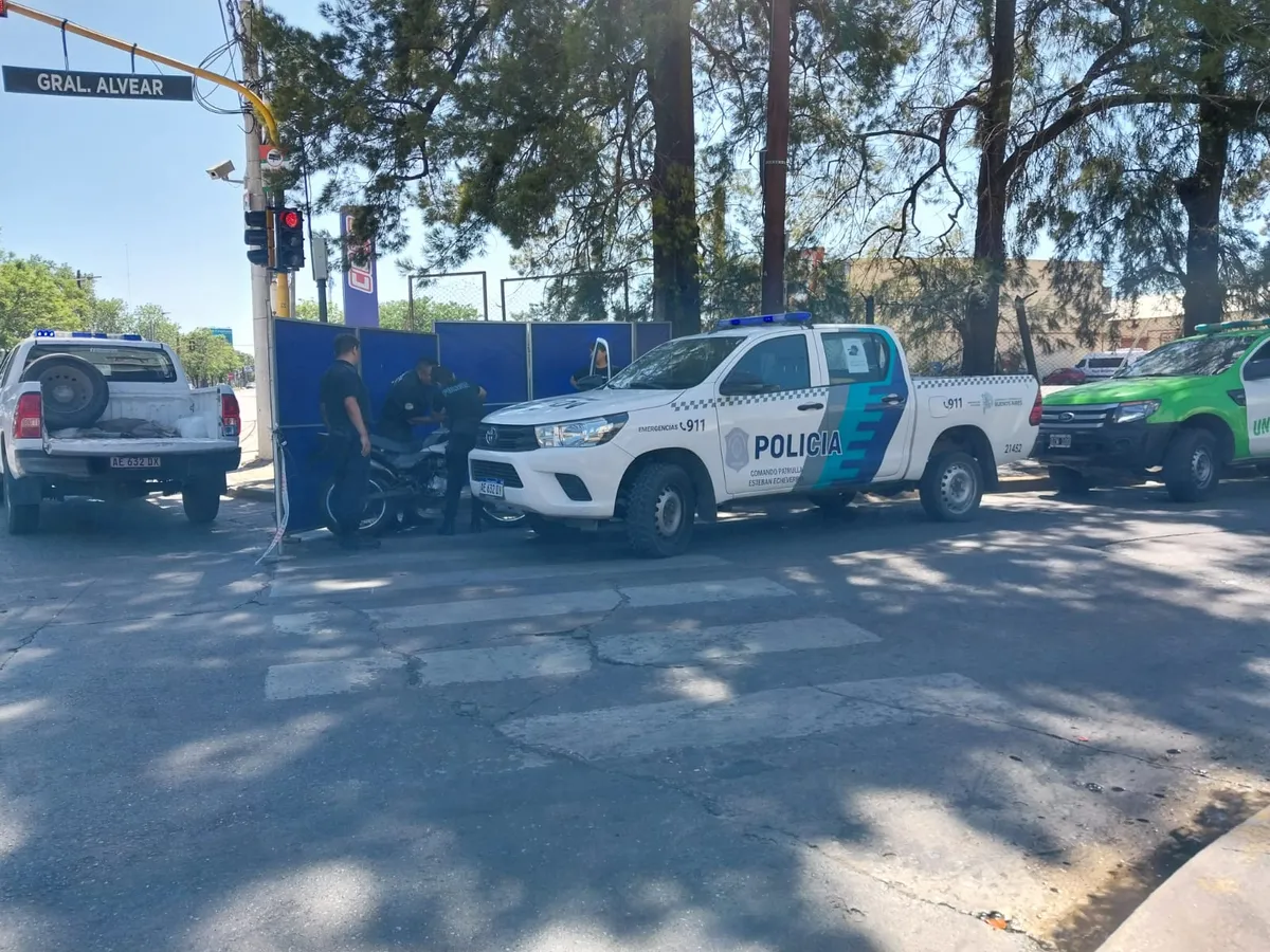 El siniestro ocurrió en la intersección entre Boulevard Buenos Aires y General Alvear, en Monte Grande.
