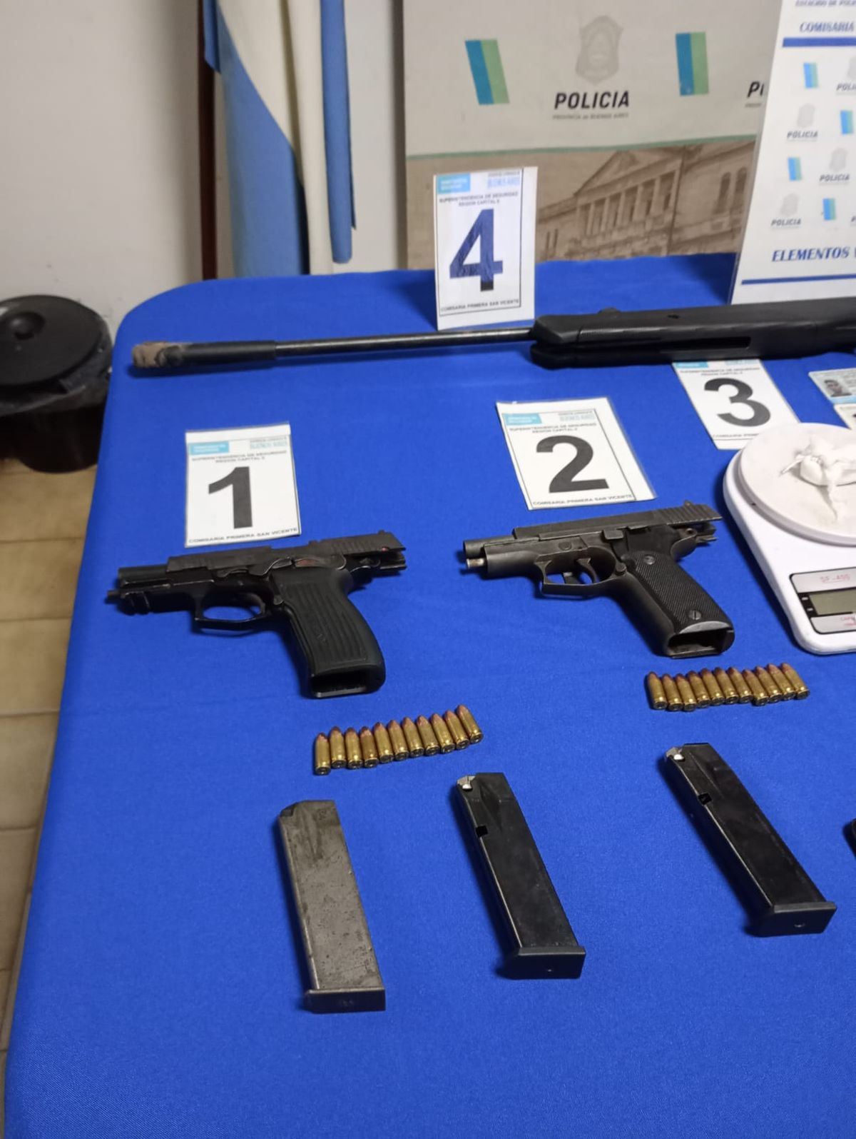 Los elementos incautados durante el operativo en San Vicente.