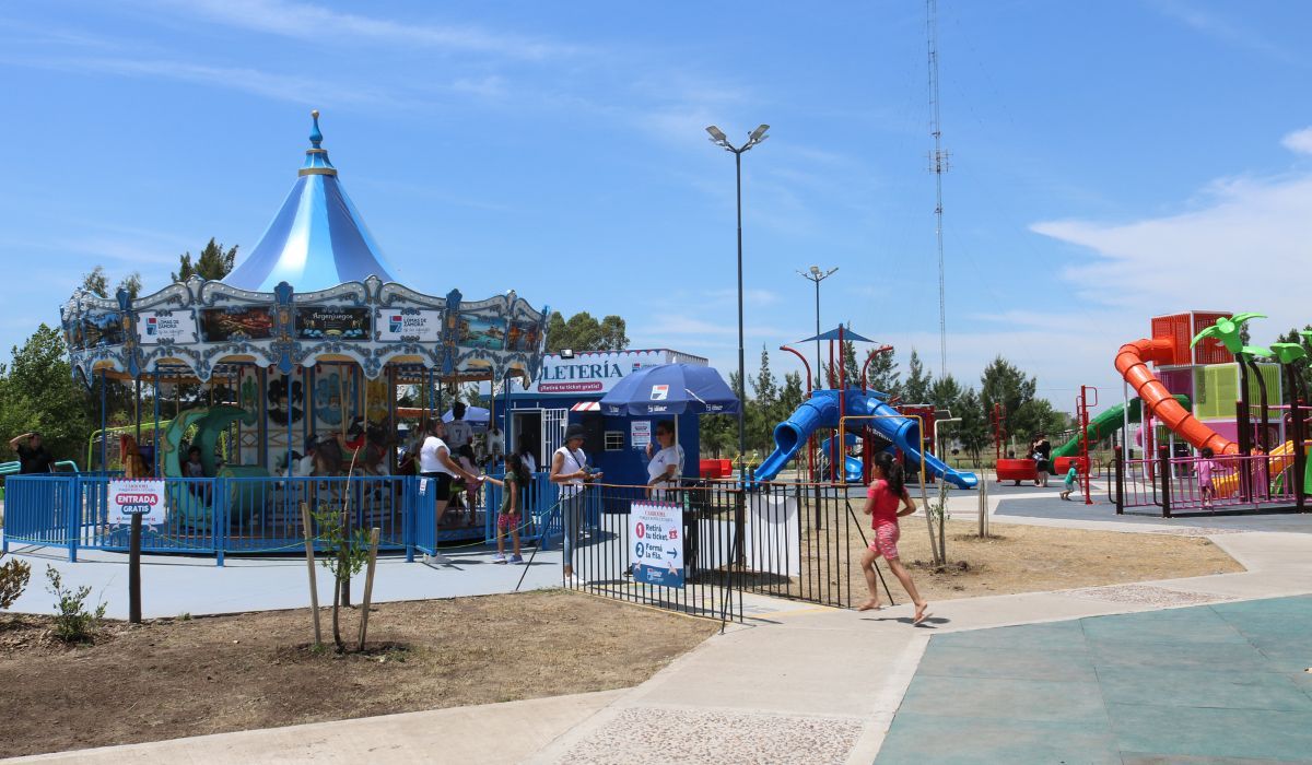 Así es el nuevo Parque Santa Catalina de Lomas: tiene calesita y cancha de fútbol