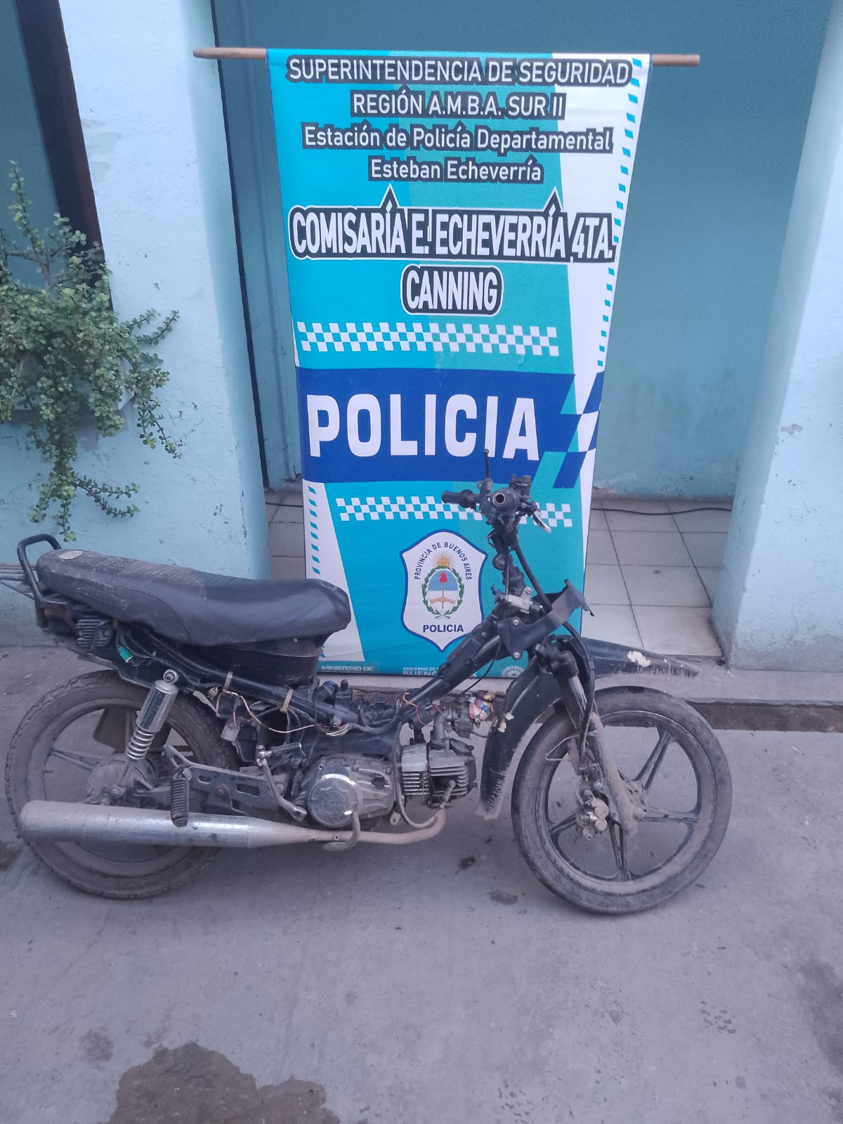 La moto en la cual circulaba el menor de 17 años. 