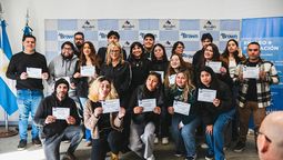 almirante brown: entregaron certificados a 150 vecinos que completaron cursos de formacion laboral