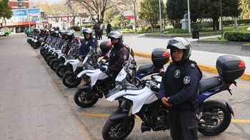 Esteban Echeverría: el Municipio entregó 20 motos a la Policía bonaerense y a la FBA