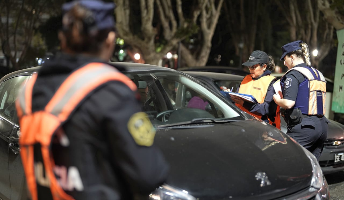 Esteban Echeverría: el Municipio desplegó operativos de control vehicular en la plaza Mitre